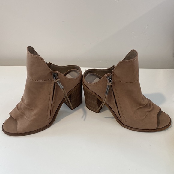 New Dolce Vita side zipper heeled slide size 10 - Picture 9 of 9